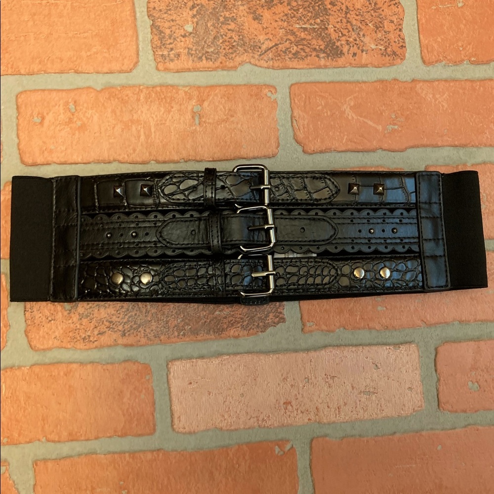 BCBG MAXAZRIA Triple Buckle Waist Belt